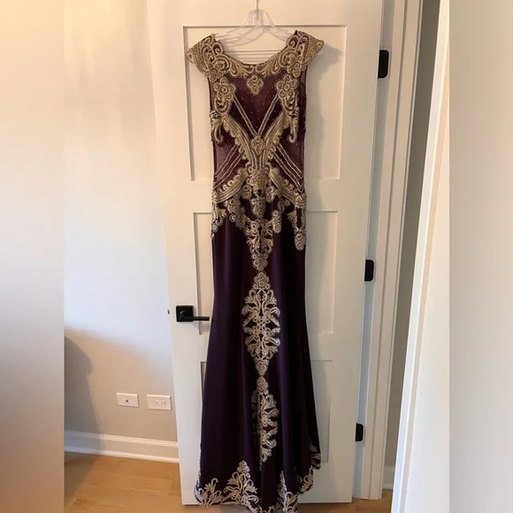 Charlotte Fashion Burgundy & Gold Embellished Gown – Size 10 - Picture 8 of 15